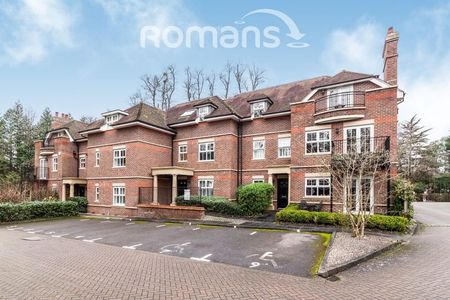 Ladywood Grange, Lady Margaret Road, Ascot, SL5 - Photo 3