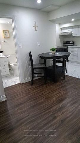 For Lease - 67 Roundstone Drive, Brampton, Ontario - Photo 4