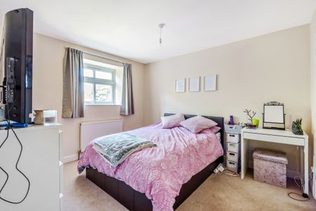 Bromley Grove, Bromley, BR2 - Photo 3