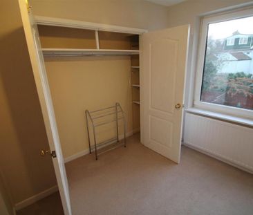 5 bedroom semi-detached house to rent - Photo 3