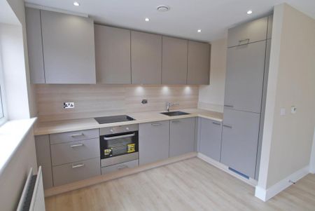 2 bedroom flat to rent - Photo 4