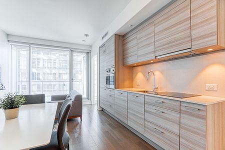 Condo for rent, Montréal (Ville-Marie) - Photo 3