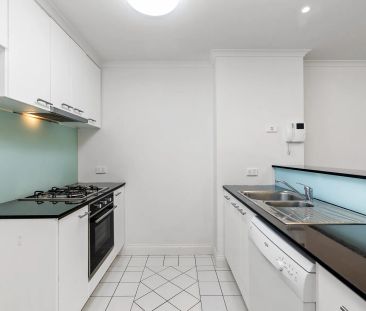 Supersized Sanctuary in the Sensational St Kilda Road Precinct! - Photo 5