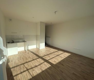 Location Appartement 2 pièces 42m² NANTES 44200 - Photo 2