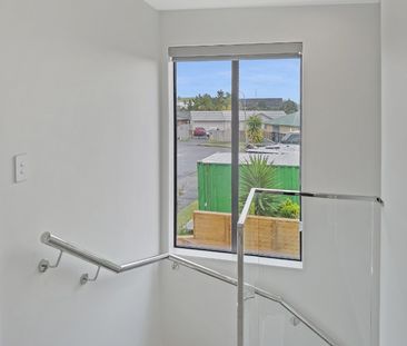 Burswood - 3 Bedrooms with 2.5 Bathrooms - Photo 5