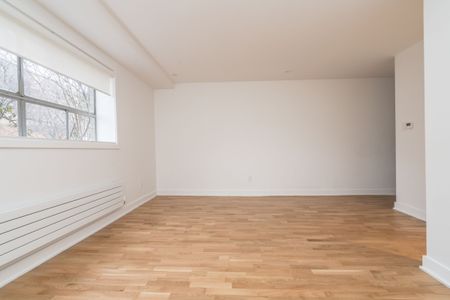 39 Riverwood Parkway - Photo 3