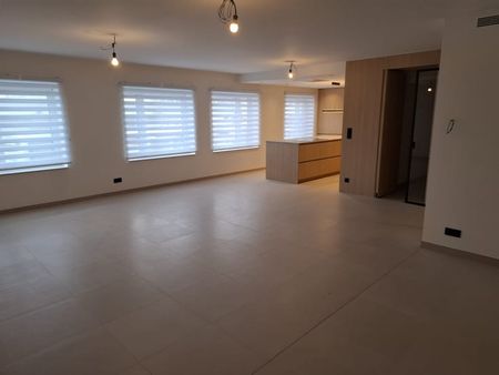 Appartement te huur - Foto 4