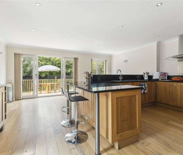 A modern and deceptively spacious detached home near the river and ... - Photo 5