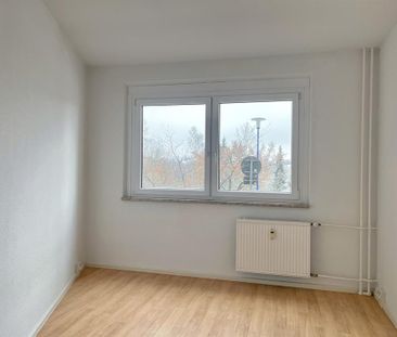 Familienfreundliche 4-Raum-Wohnung mit sonnigem Balkon - Photo 5