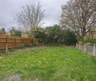 3 bedroom terraced house to rent - Photo 3