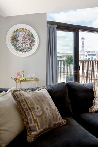 2 Bedroom Flat, Ganton Street, London, Greater London, W1F - Photo 3