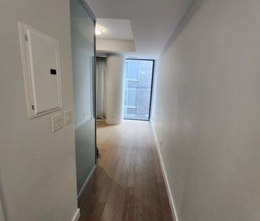 For Lease - 111 Bathurst Street Unit# 1301, Toronto, Ontario - Photo 3