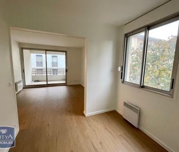 Location Appartement 1 pièce 32m² LYON 4ème - Photo 2