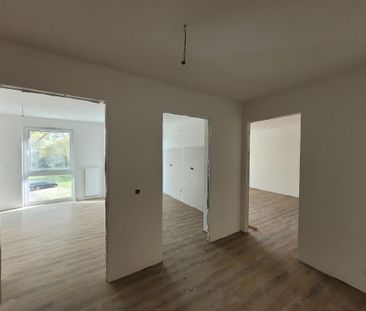 Erstbezug- Schöne 2-Raum-Wohnung im Dachgeschoss mit EBK und Balkon - Foto 4