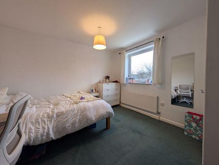 4 bedroom terraced house to rent - Photo 3