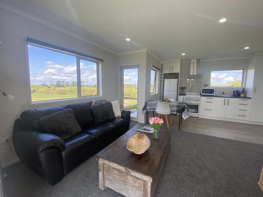 220 York Road,Midhurst - Photo 1