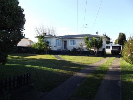MANUREWA - Puriri Road - Photo 5
