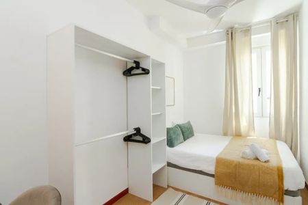 Calle de Fernández de la Hoz, Madrid, Community of Madrid 28010 - Photo 2