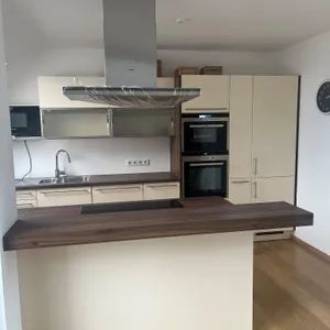 Neuwertige DG-Wohnung 99m², 3 Zimmer, Terrasse, Garage, 1100 Wien, Top Ausstattung! - Photo 1