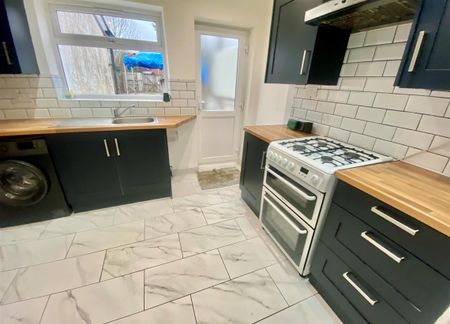 3 bedroom house - mid terrace to rent - Photo 5