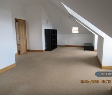 2 bedroom penthouse to rent - Photo 3