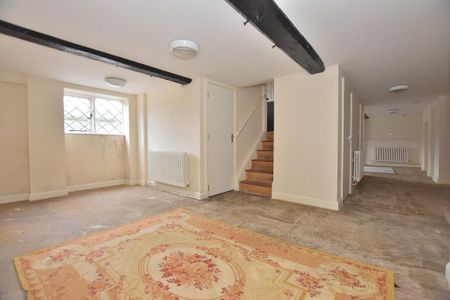 5 bedroom detached house to rent - Photo 3