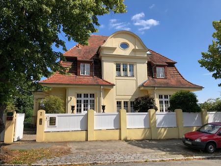 Wohnen am Ziegelinnensee in frisch sanierter 3-4 Zimmerwohnung in einer Villa mit zwei Balkonen - Photo 3