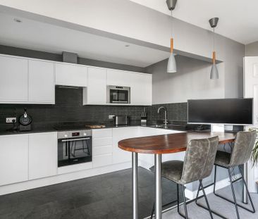 2 bedroom flat to rent - Photo 6