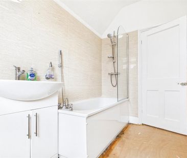 2 bedroom semi-detached house to rent - Photo 6