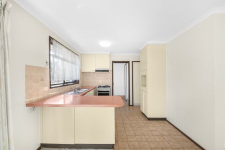 9 Audas Place, Florey ACT 2615 - House For Rent | Domain - Photo 4
