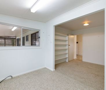 FAMILY HOME ON BRIDGE STREET - Photo 3