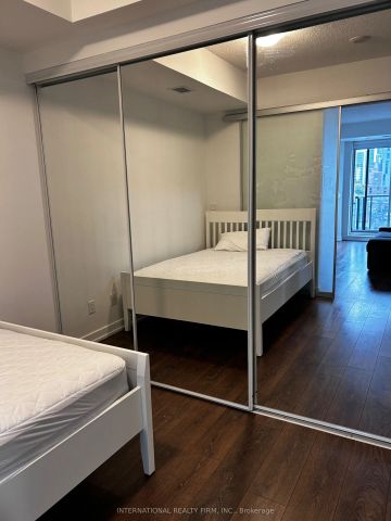 297 College Street #607 - Photo 2