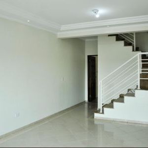Casa para alugar com 200m², 3 quartos e 3 vagas - Foto 1