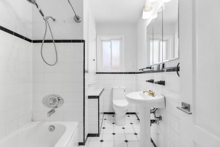 For Lease - 453 Brookside Drive Unit# Upper, Oakville, Ontario - Photo 5