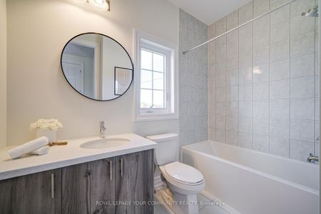 For Lease - 18 Shadyridge Street, King, Ontario - Photo 3