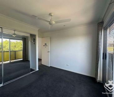 Mansfiled State High Catchment Modern 4 bedrooms Townhouse for rent - Photo 1