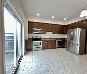 For Lease - 56 Bloom Crescent, Hamilton, Ontario - Photo 1