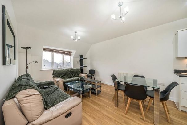 2 bedroom flat to rent - Photo 1