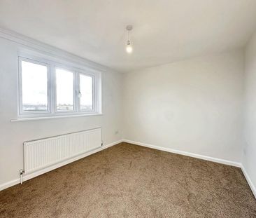 4 bedroom terraced house to rent - Photo 6