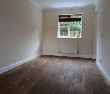 2 bedroom property to rent - Photo 1