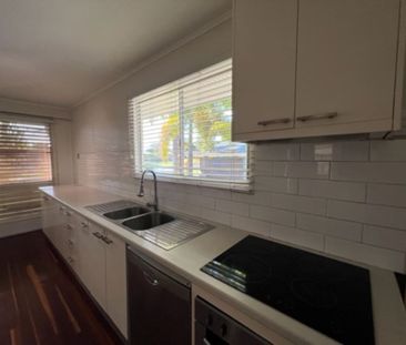 Charming Renovated 3-Bedroom Home - Photo 3