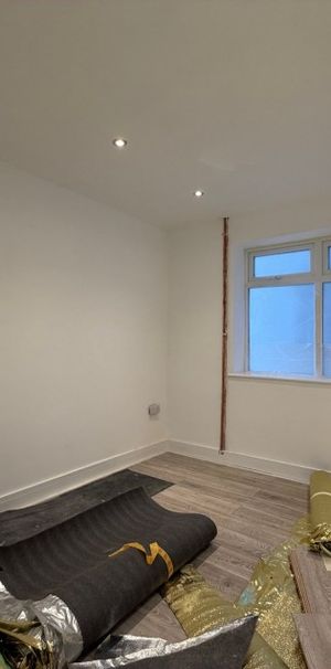 Chesterfield Road, Ashford, Surrey,TW15 - Photo 2