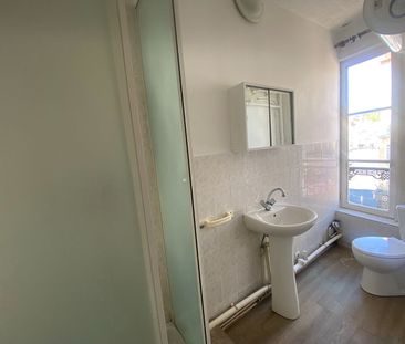 Appartement Corbeil Essonnes 1 pièce(s) 23.61 m2 - Photo 3