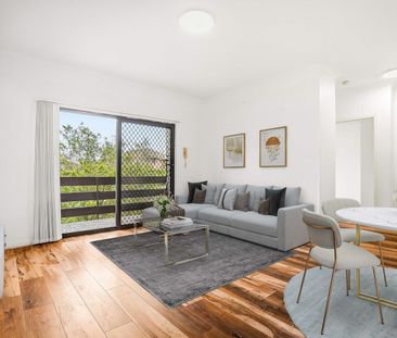 Air-Conditioned Two-Bedroom Unit with Renovated Kitchen and Bathroom! - Photo 3