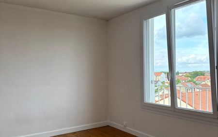 A Louer Reims – Boulevard des Belges T4 95m² - Photo 4