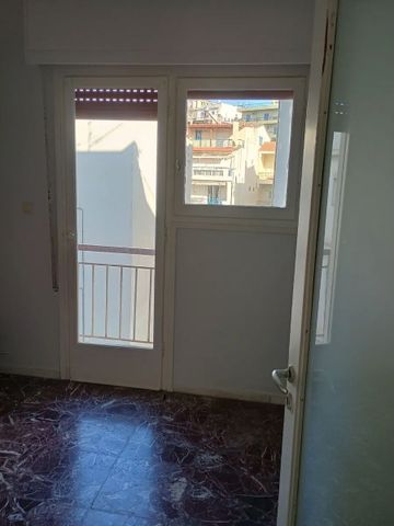 Studio/Γκαρσονιέρα για ενοικίαση Αγία Σοφία (Πάτρα) - Photo 4