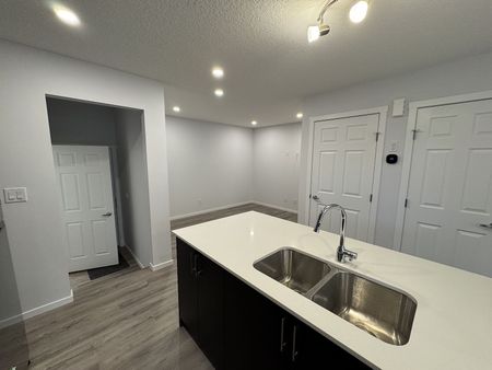 69 Carringwood Close Northwest, Calgary - Photo 3