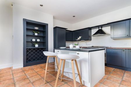 2 bedroom maisonette to rent - Photo 5