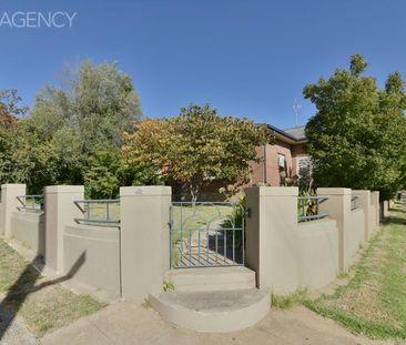 90 Warrendine Street - Photo 3