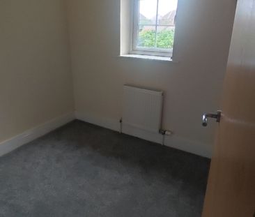 3 bed semi detached house in desirable Village Location, Leeds - Photo 4